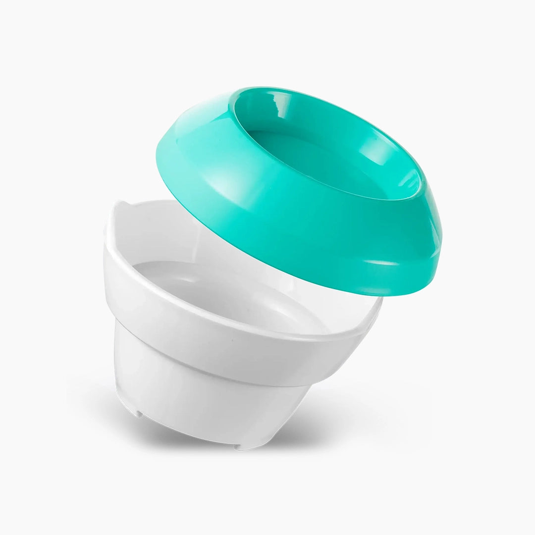 White container with a turquoise lid on a white background