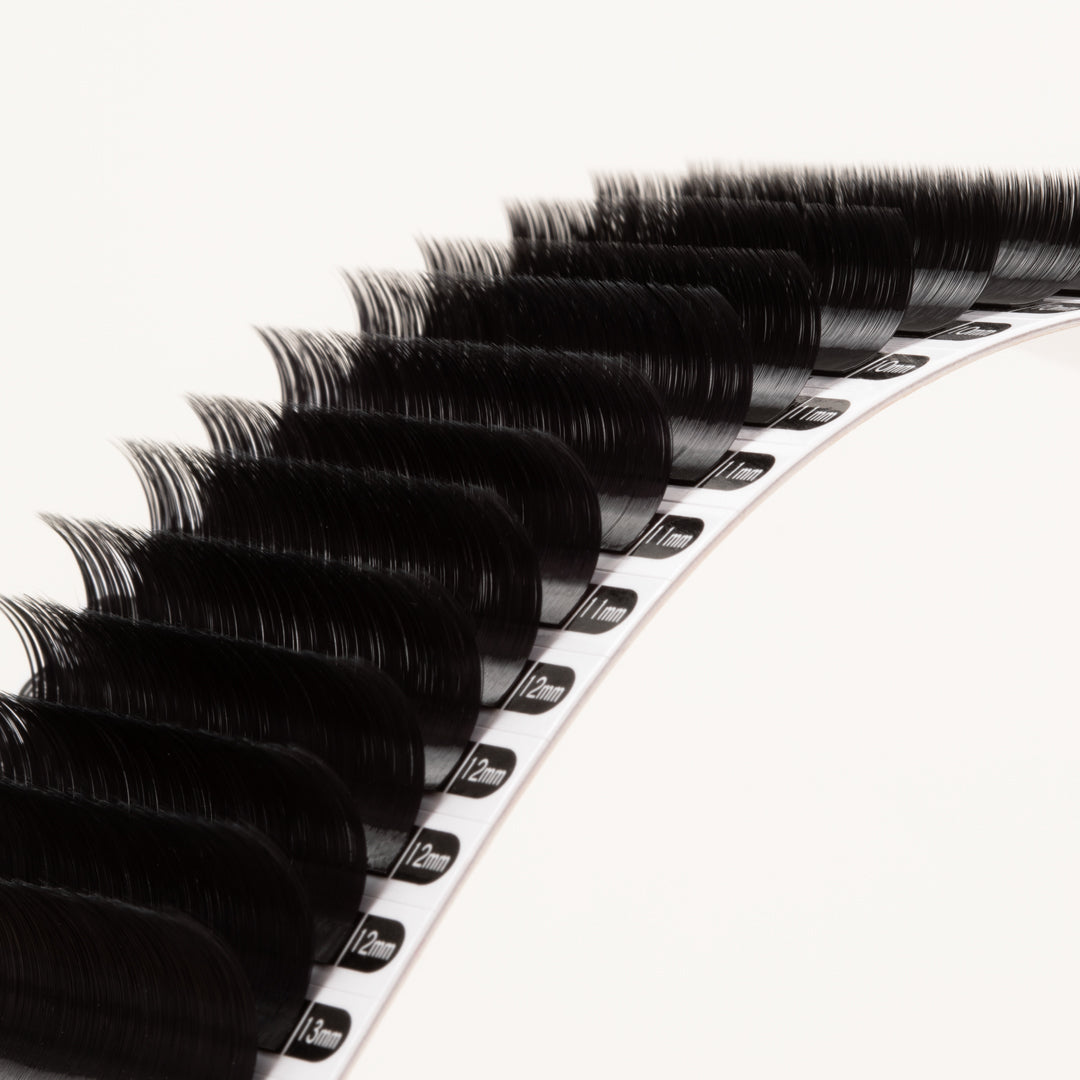 Mega Volume Mayfair Lashes 0.05