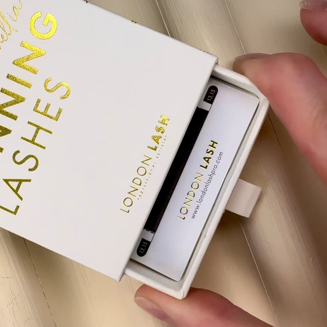 Camellia - Selbstfächernde Volumenwimpern 0.05